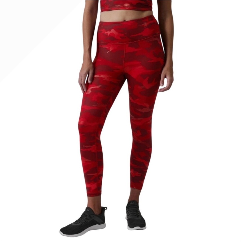 Athleta Elation Train Printed 7/8 Tight Leggings Red Camo Metallic Women's L